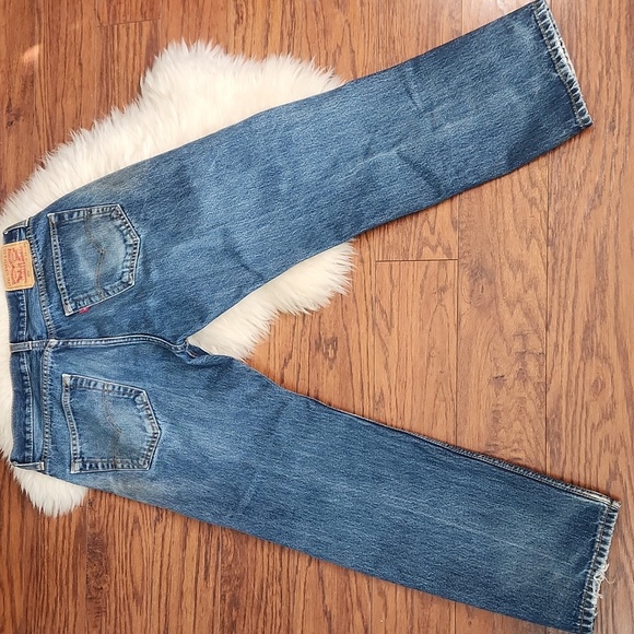 Levi's Medium Wash 505 Jeans - Picture 3 of 4